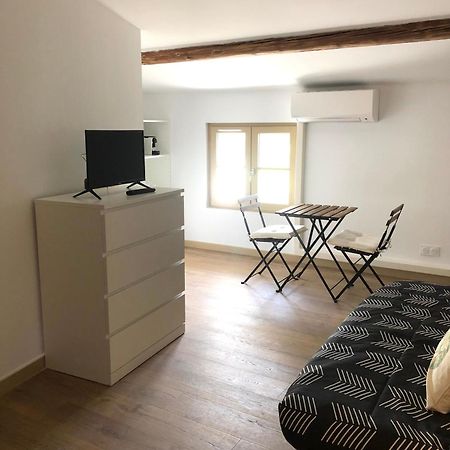 Logement Neuf, Tout Confort, Au Coeur Du Village Saint Didier  المظهر الخارجي الصورة