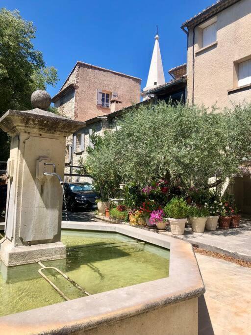 Logement Neuf, Tout Confort, Au Coeur Du Village Saint Didier  المظهر الخارجي الصورة