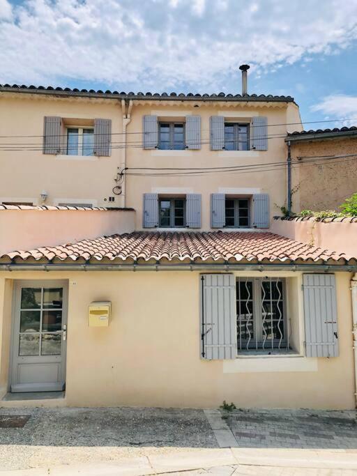 Logement Neuf, Tout Confort, Au Coeur Du Village Saint Didier  المظهر الخارجي الصورة