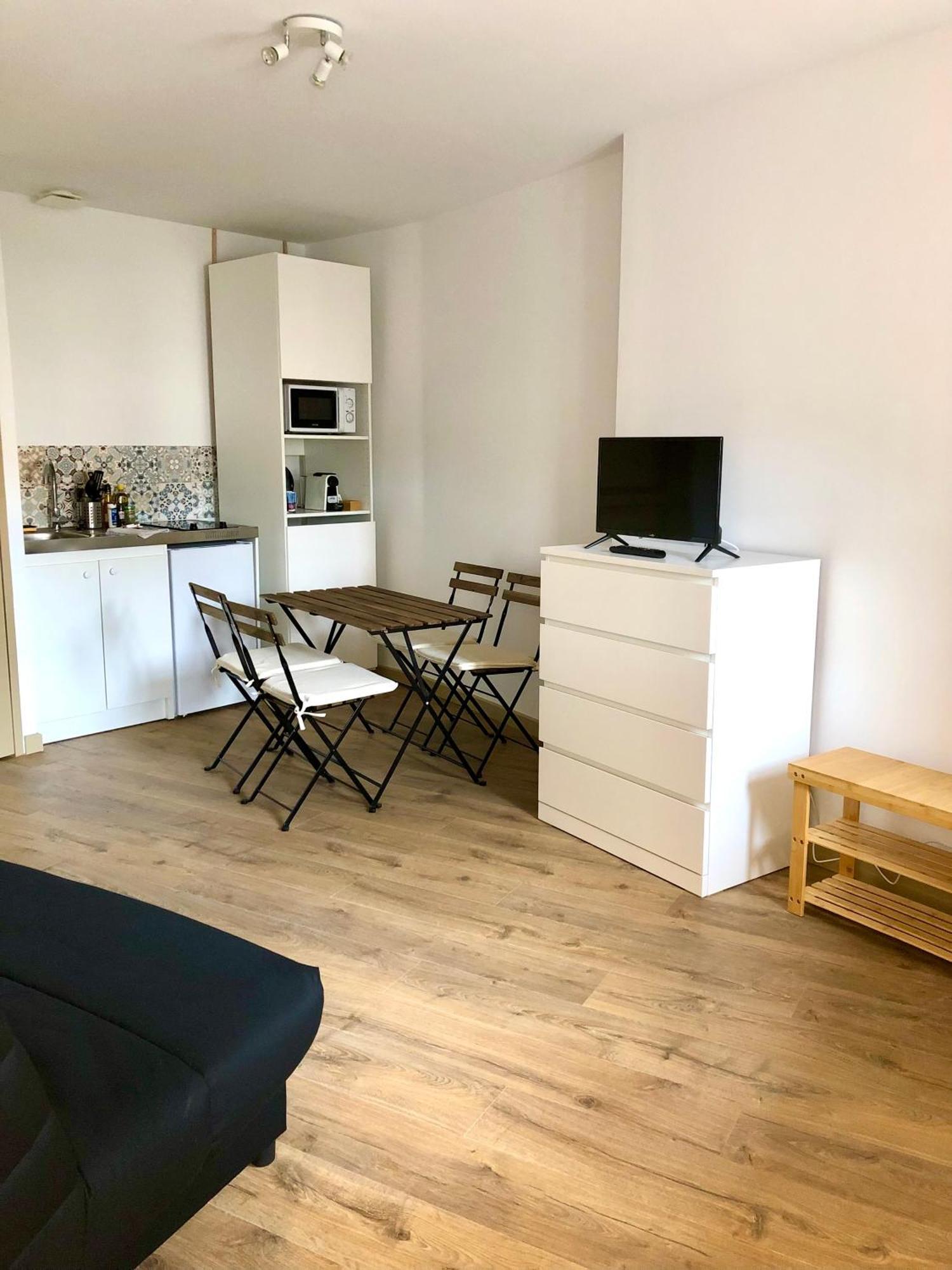 Logement Neuf, Tout Confort, Au Coeur Du Village Saint Didier  المظهر الخارجي الصورة