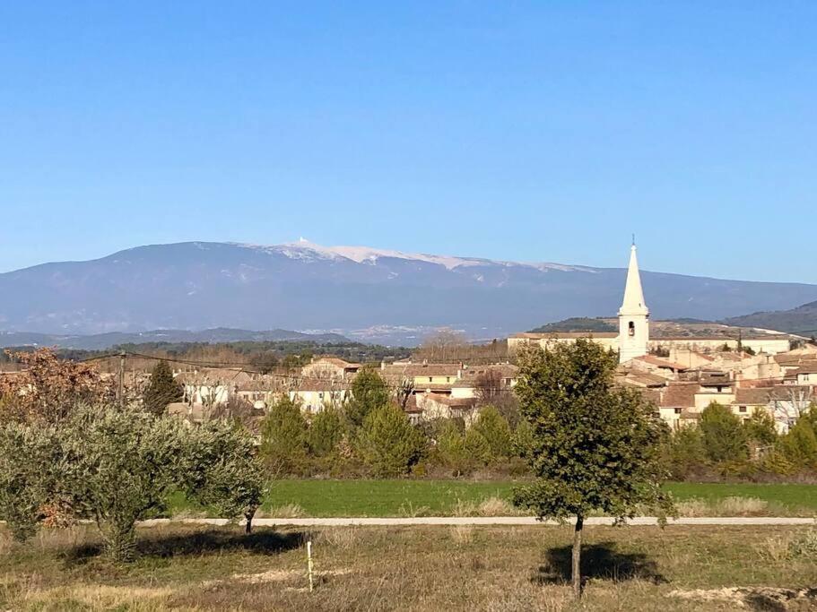 Logement Neuf, Tout Confort, Au Coeur Du Village Saint Didier  المظهر الخارجي الصورة